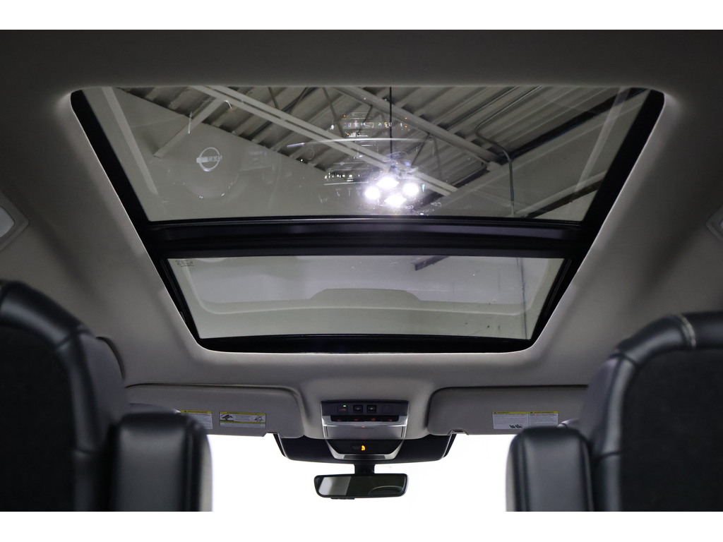 2023 Nissan Pathfinder Platinum, Toronto, Cash