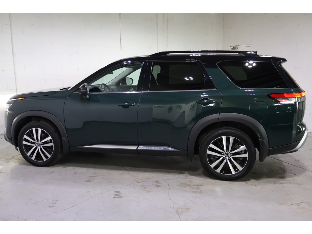 2023 Nissan Pathfinder Platinum, Toronto, Cash