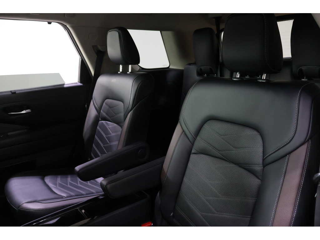 2023 Nissan Pathfinder Platinum, Toronto, Cash