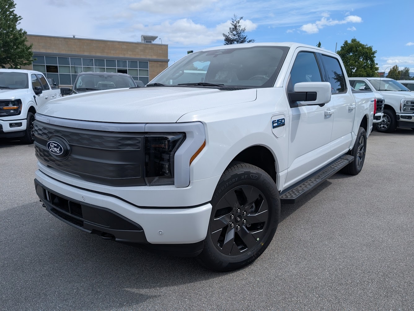 2025 Ford F-150 Lightning LARIAT  - Max Trailer Tow Pkg, Spray-in Bed Liner
