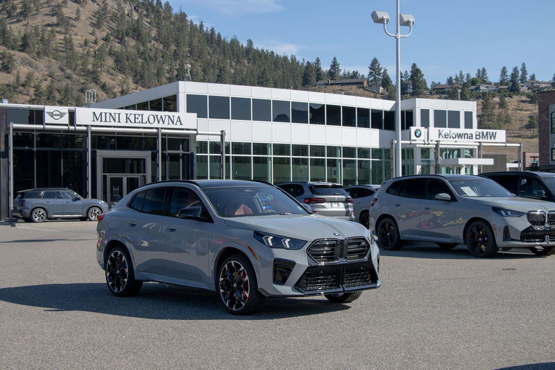 2025 BMW X2 M35i