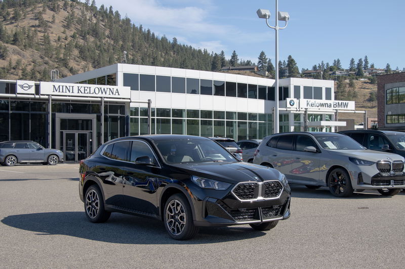 2025 BMW X2 xDrive28i