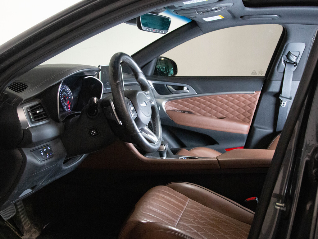 2019 Genesis G70 2.0T Prestige, Toronto, Cash