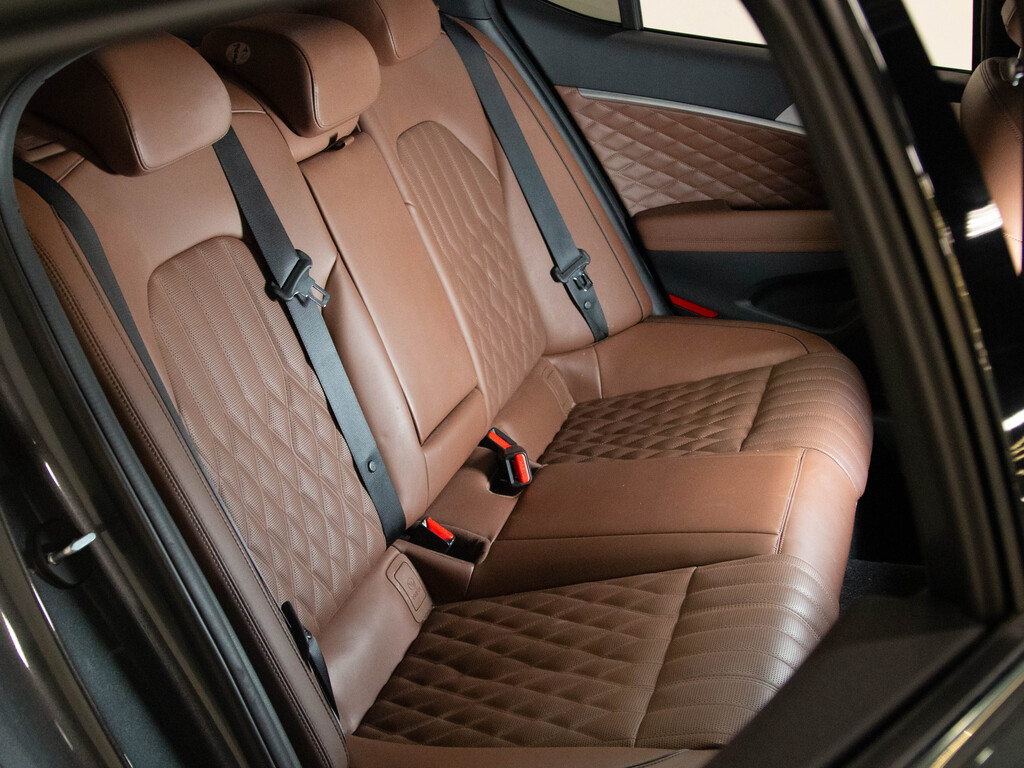 2019 Genesis G70 2.0T Prestige, Toronto, Cash