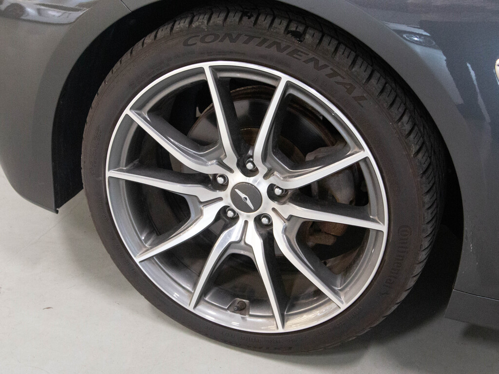 2019 Genesis G70 2.0T Prestige, Toronto, Cash