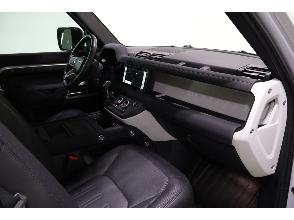2022 Land Rover Defender 110 X-Dynamic SE, Toronto, Cash