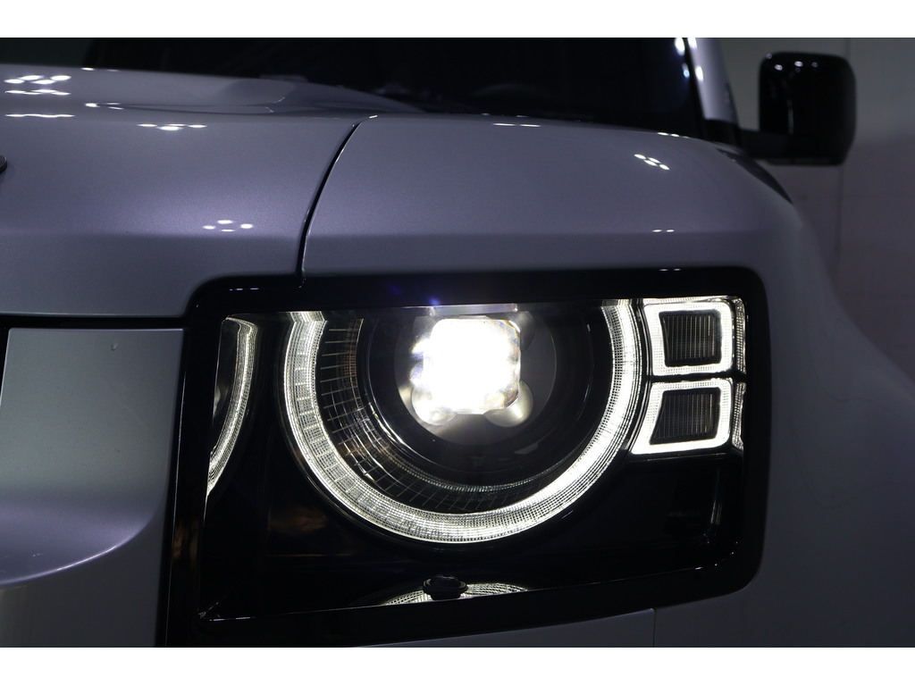 2022 Land Rover Defender 110 X-Dynamic SE, Toronto, Cash