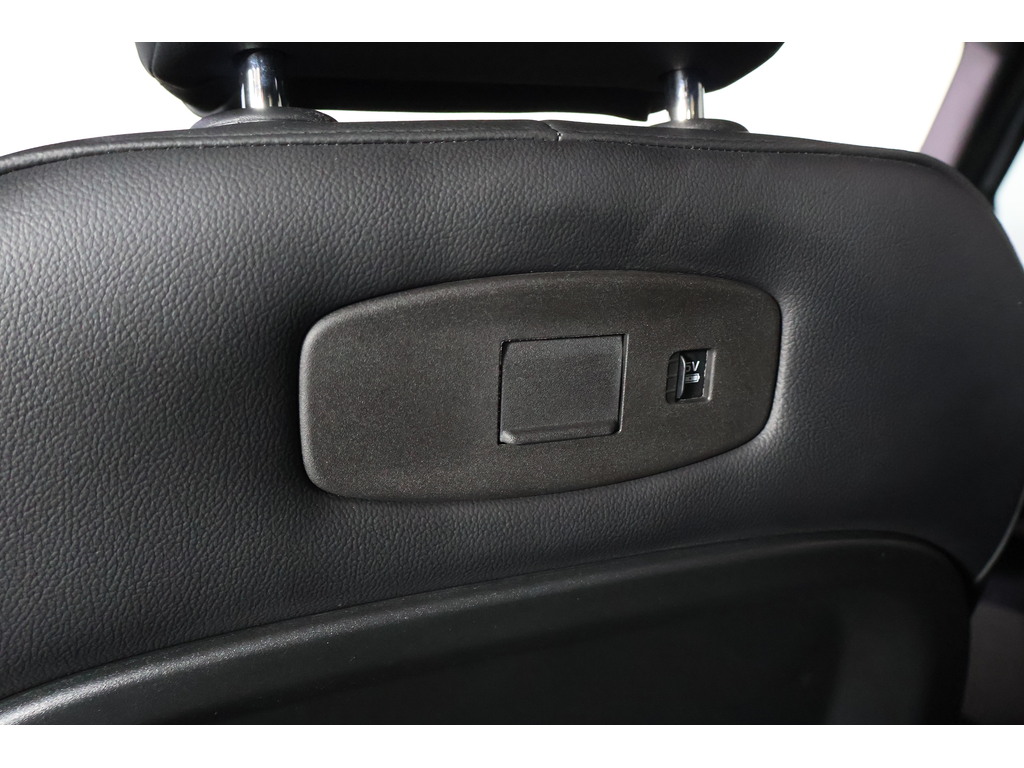 2022 Land Rover Defender 110 X-Dynamic SE, Toronto, Cash