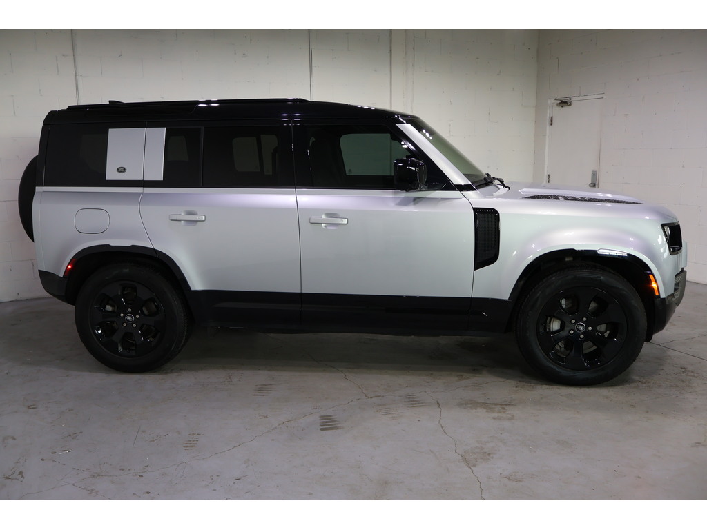 2022 Land Rover Defender 110 X-Dynamic SE, Toronto, Cash
