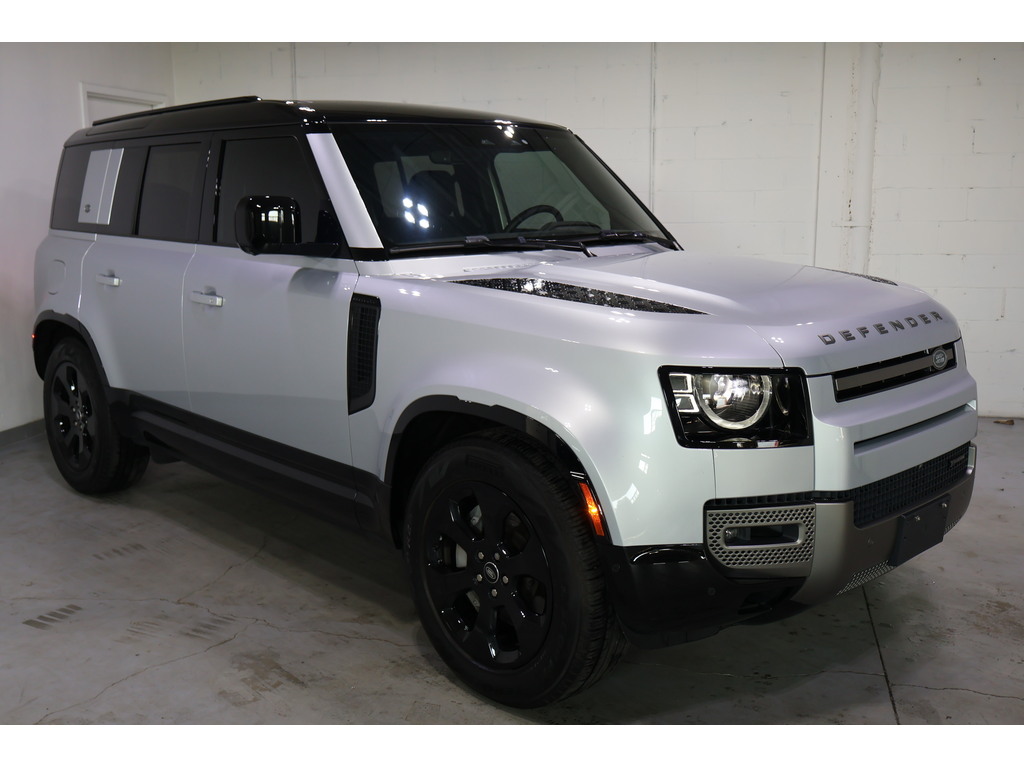 2022 Land Rover Defender 110 X-Dynamic SE, Toronto, Cash