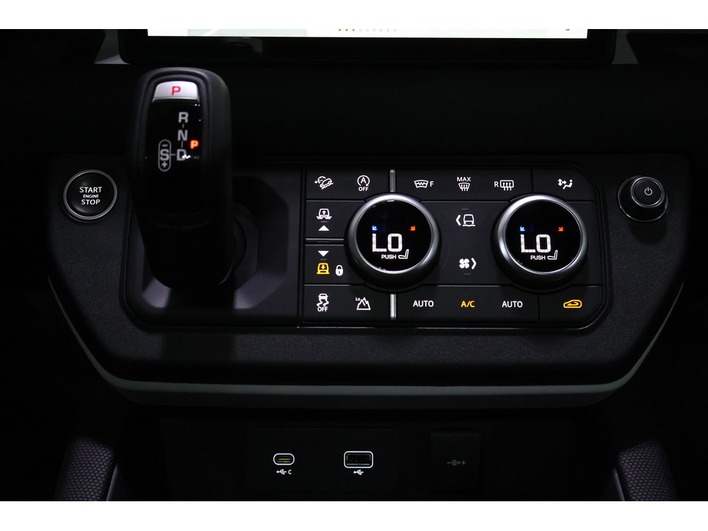 2022 Land Rover Defender 110 X-Dynamic SE, Toronto, Cash