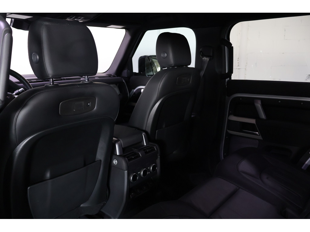 2022 Land Rover Defender 110 X-Dynamic SE, Toronto, Cash