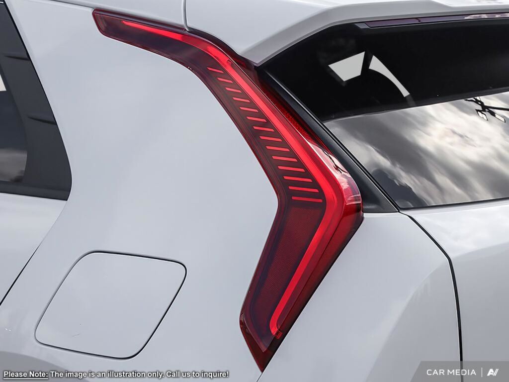 2025 Kia Niro Plug-In Hybrid LX, Vancouver, Cash