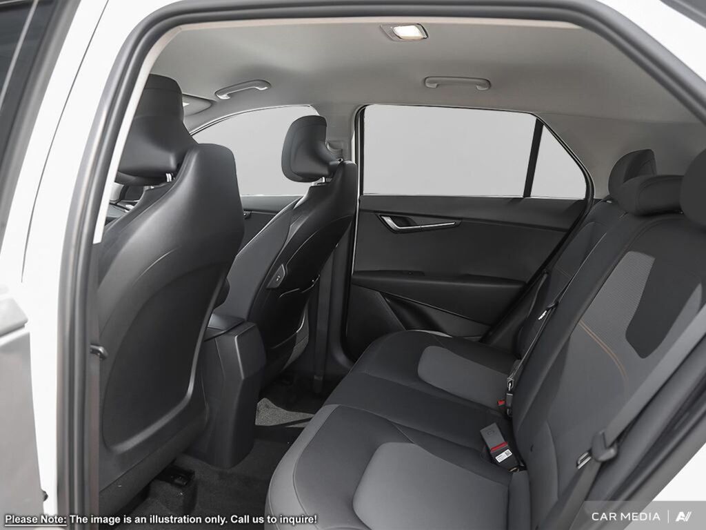 2025 Kia Niro Plug-In Hybrid LX, Vancouver, Cash
