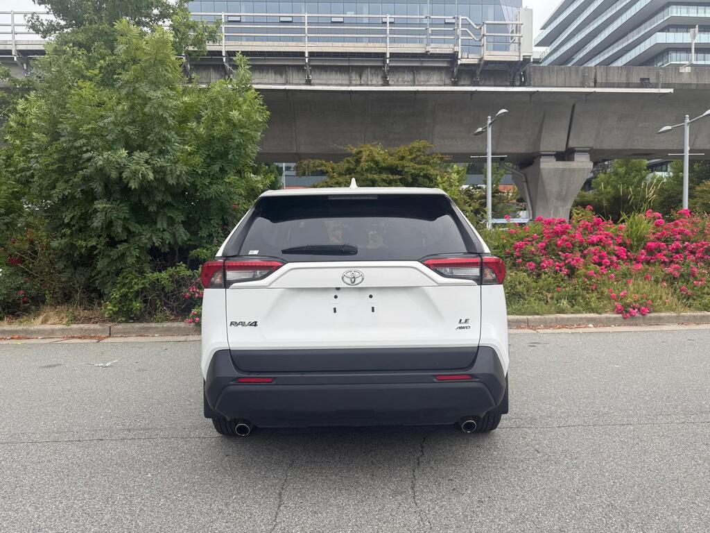 2023 Toyota RAV4 LE, 温哥华, 全款车
