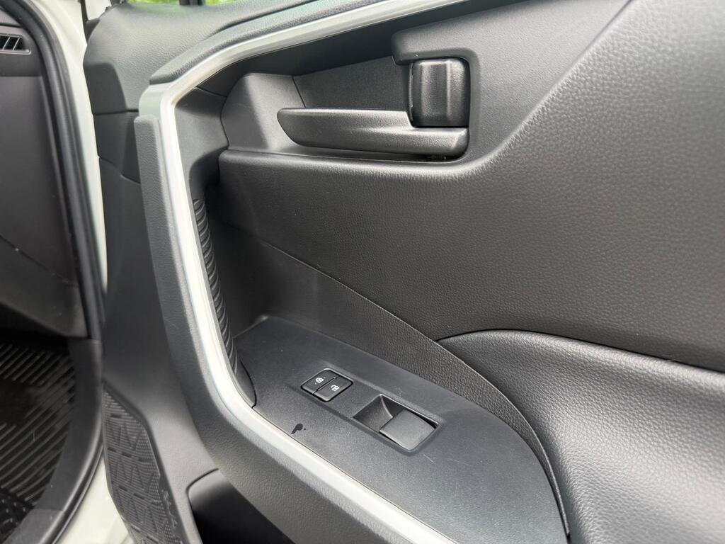 2023 Toyota RAV4 LE, 温哥华, 全款车