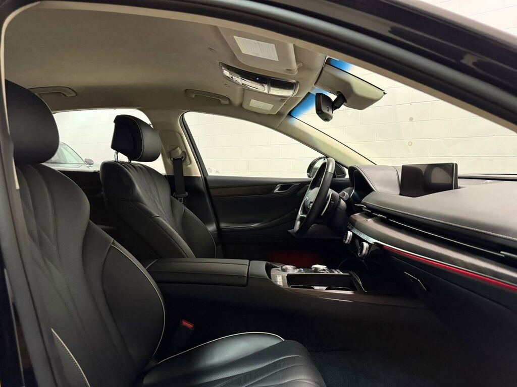 2023 Genesis Electrified G80 Prestige AWD, Vancouver, Cash