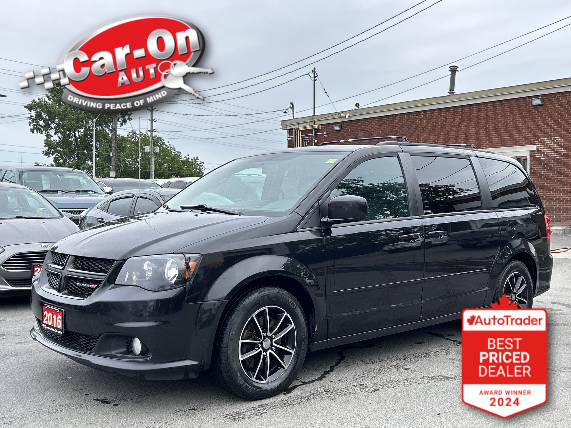 2016 Dodge Grand Caravan HTD LEATHER | DVD | 7-PASS| 17IN ALLOYS |NAV