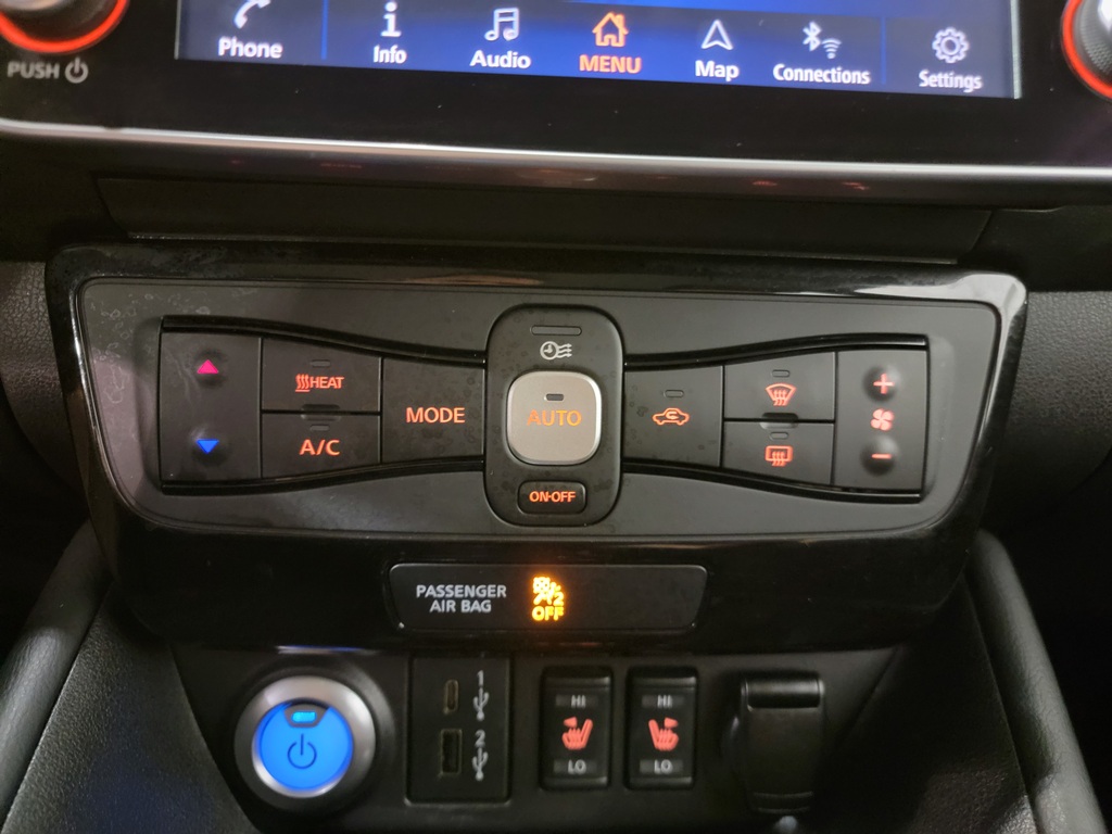 Nissan LEAF 2021
