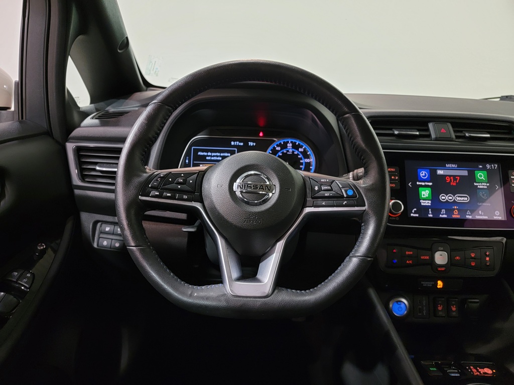 Nissan LEAF 2021