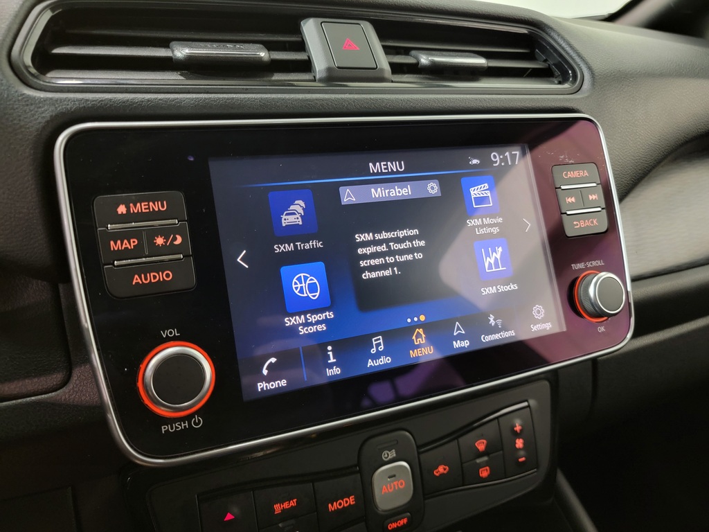 Nissan LEAF 2021