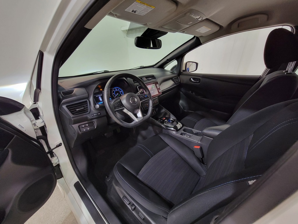 Nissan LEAF 2021