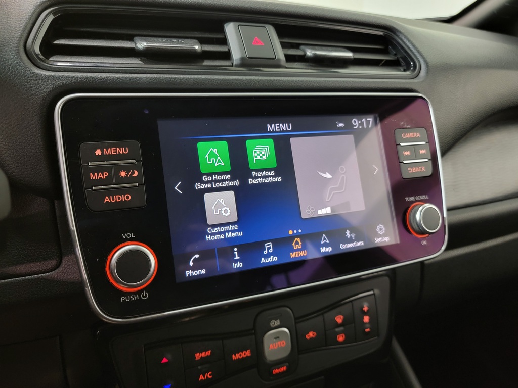 Nissan LEAF 2021