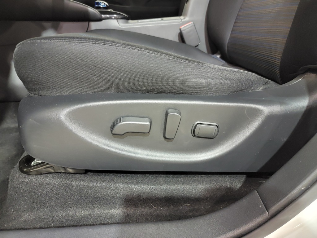 Nissan LEAF 2021