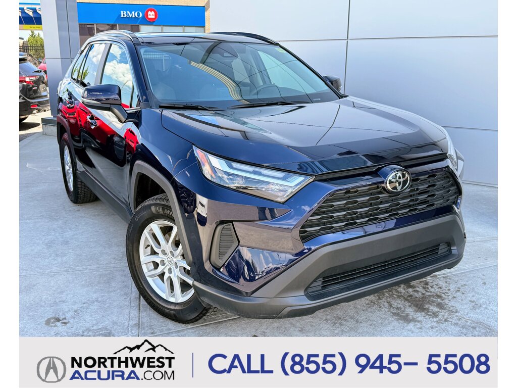 2023 Toyota RAV4 XLE | 2 sets of tires & rims! Clean Carfax & One O