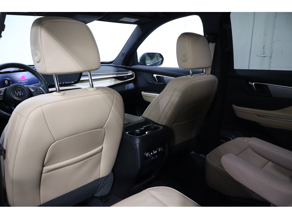 2025 Buick Enclave Preferred AWD, Toronto, Cash