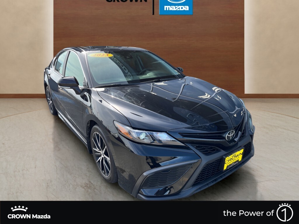 2023 Toyota Camry SE Auto AWD