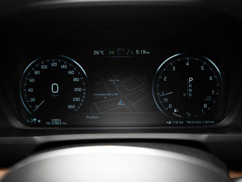 2022 Volvo XC90 T6 Momentum 7 Passenger, Toronto, Cash