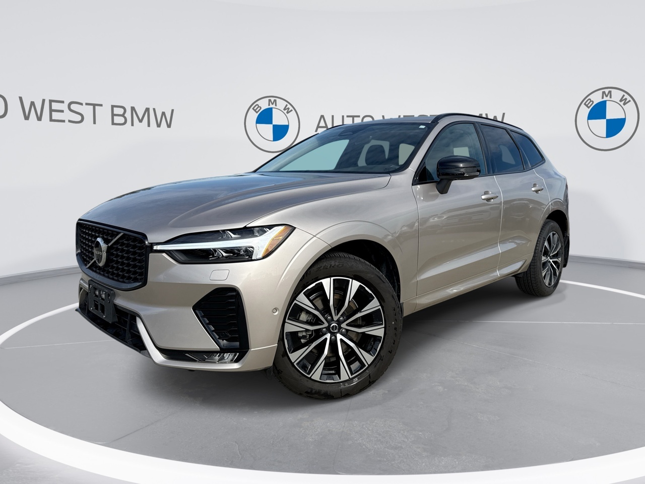 2024 Volvo XC60 | Clean | Low KM