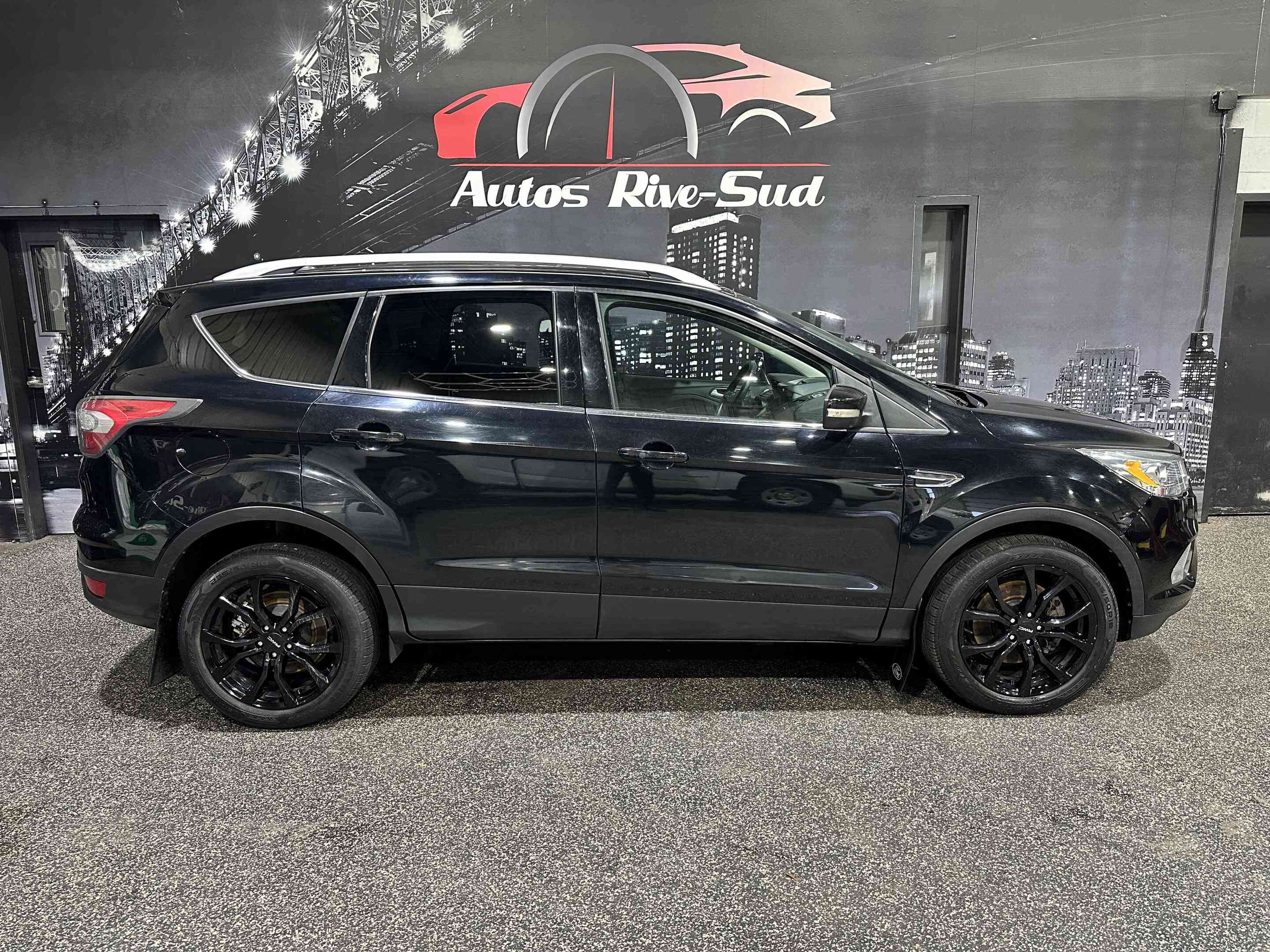2017 Ford Escape 4WD 4dr Titanium