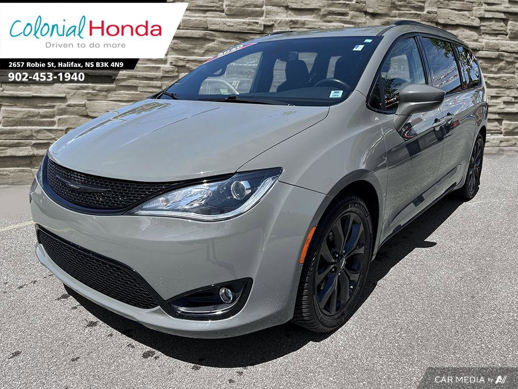 2020 Chrysler Pacifica Touring