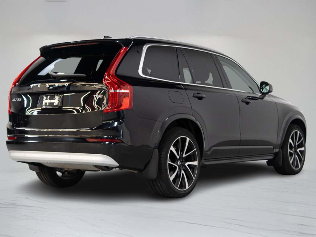 2022 Volvo XC90 T6 Momentum 7 Passenger, Toronto, Cash