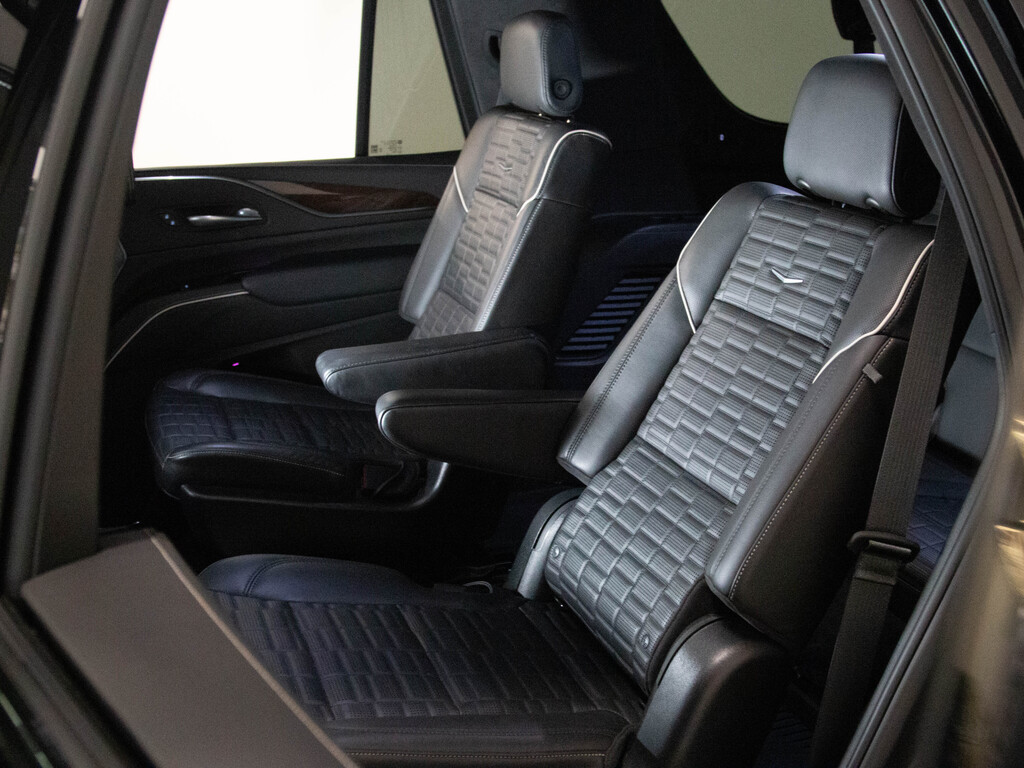 2022 Cadillac Escalade Sport Platinum, Toronto, Cash