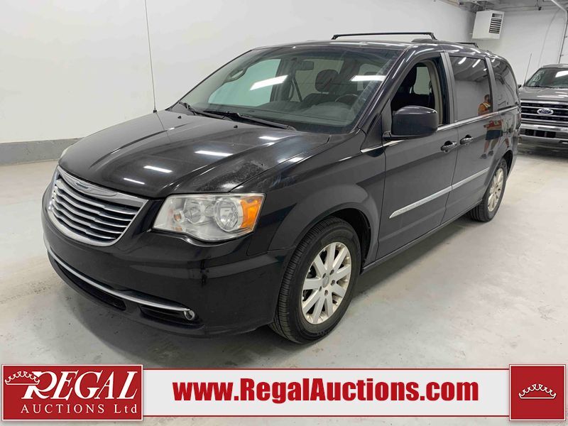 2014 Chrysler Town & Country TOURING