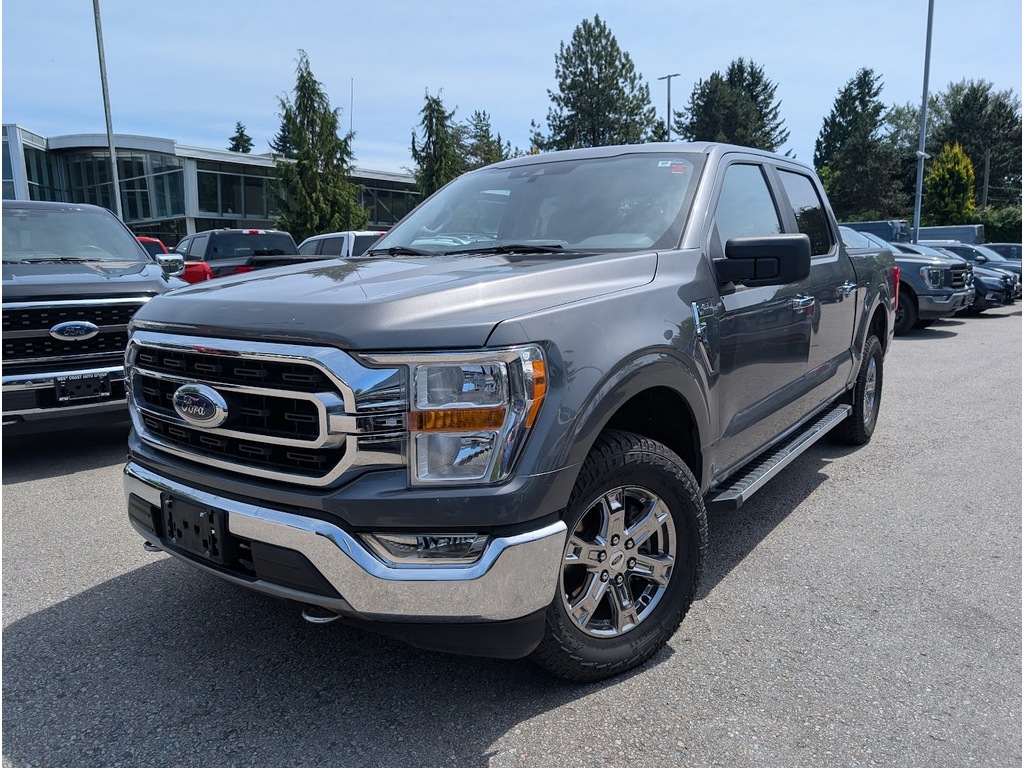 2021 Ford F-150 XLT XTR - Class IV Trailer Hitch, Drop-in Bedliner