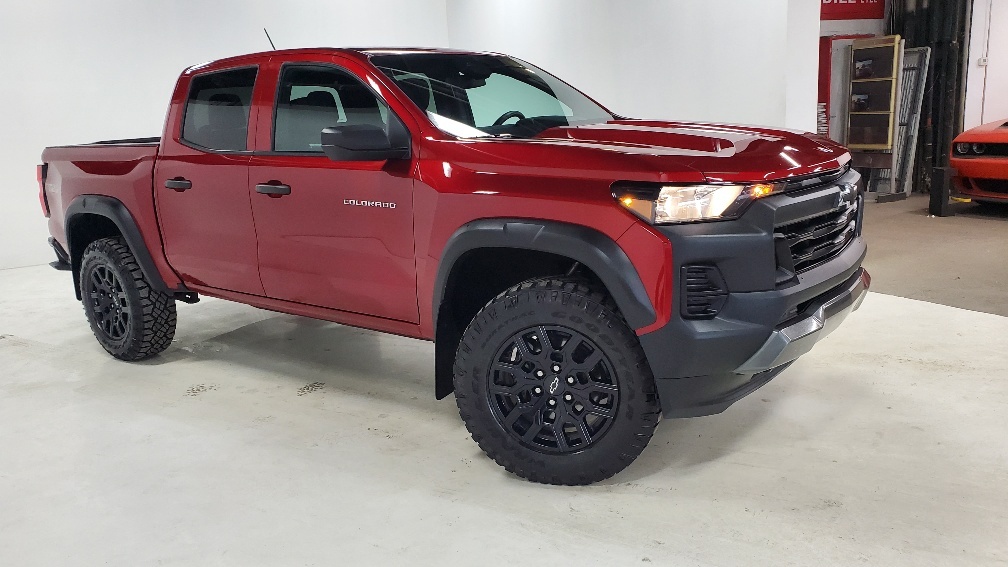 2023 Chevrolet Colorado 4WD Crew Cab Trail Boss SIEGES CHAUFF