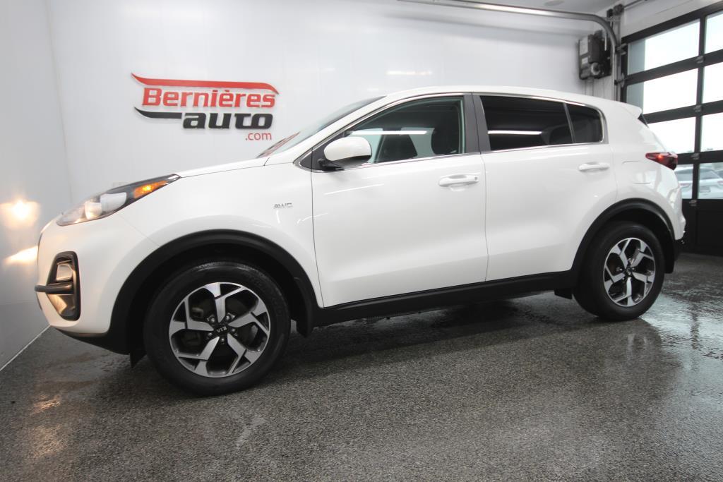 2020 Kia Sportage LX / AWD