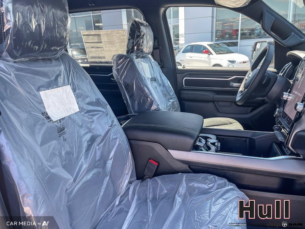 2025 RAM 1500 Big Horn, Toronto, Cash