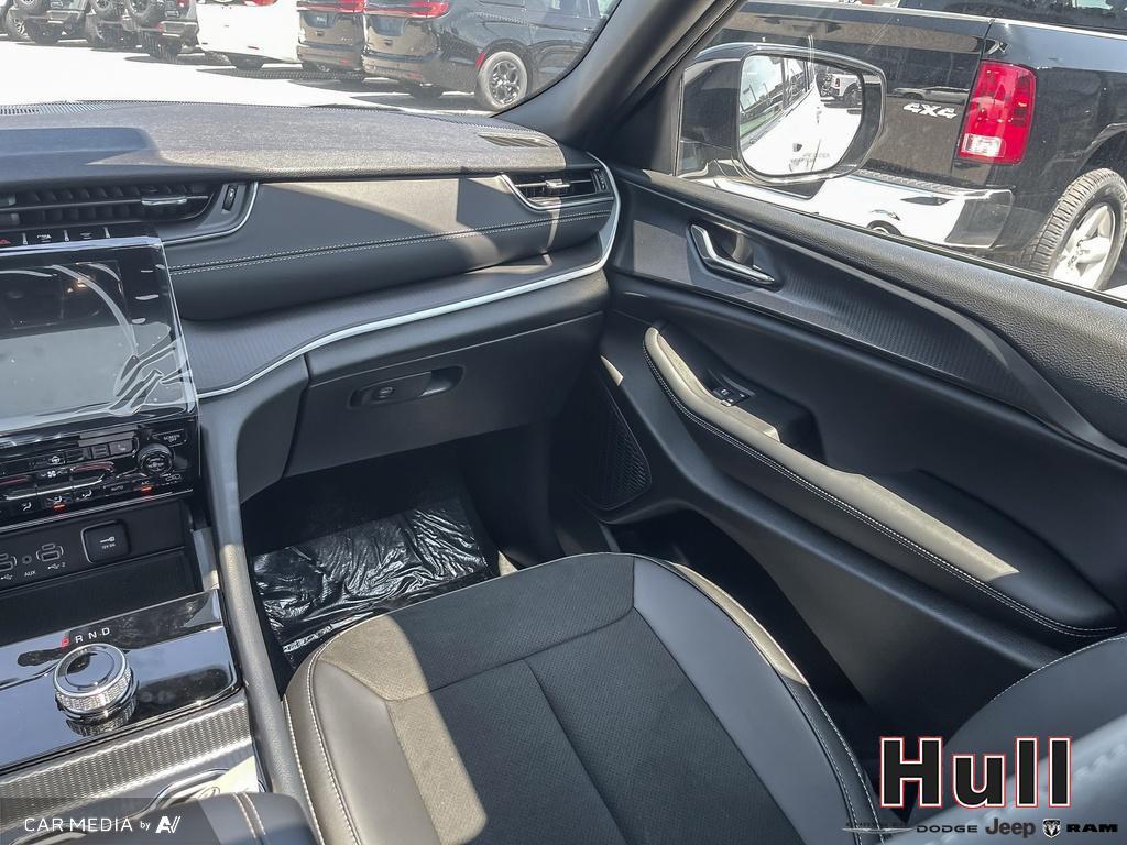 2025 Jeep Grand Cherokee L Altitude, Toronto, Cash