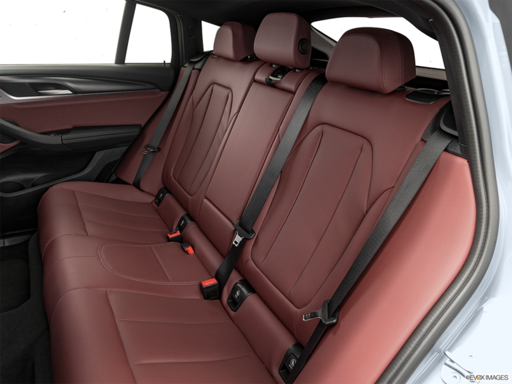 2025 BMW X4 xDrive30i, Vancouver, Cash