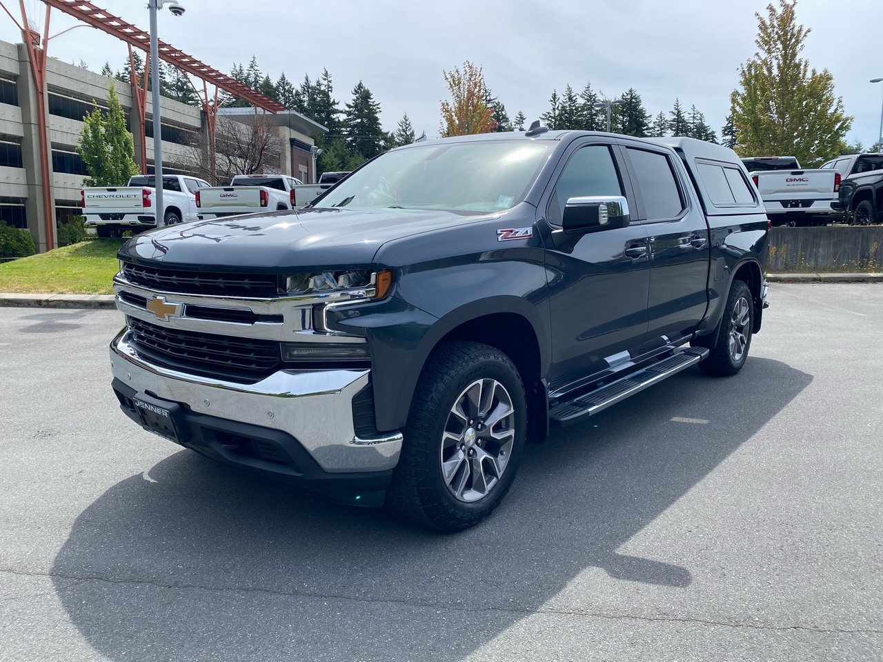 2021 Chevrolet Silverado 1500 LT LOW MILEAGE / 