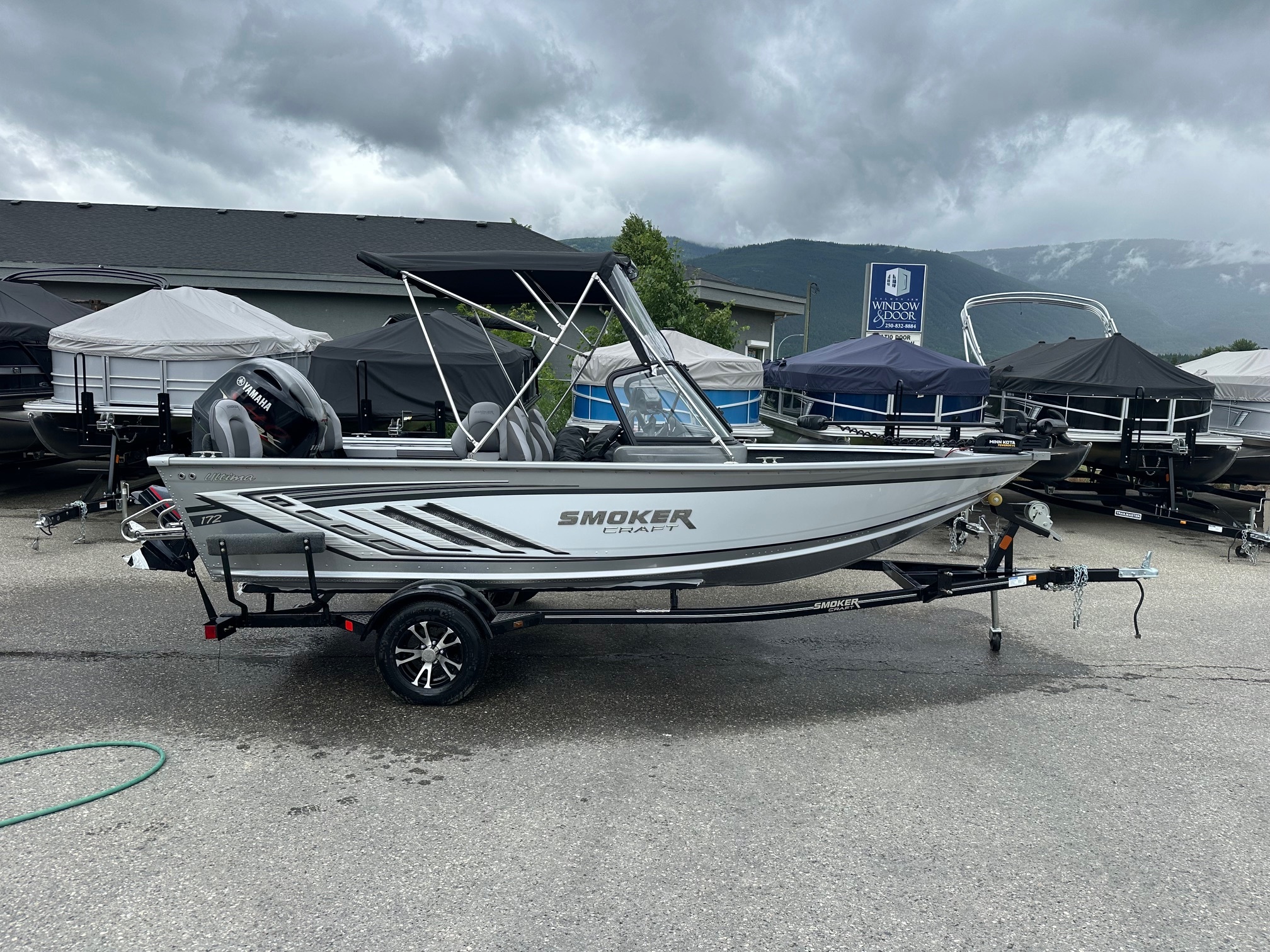 2025 Smoker-Craft Inc 172 ULTIMA 