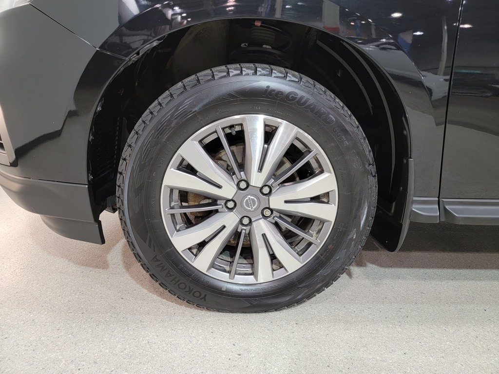 Nissan Pathfinder 2020