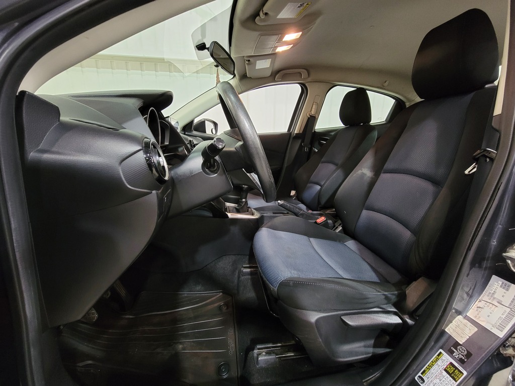 Toyota Yaris 2016