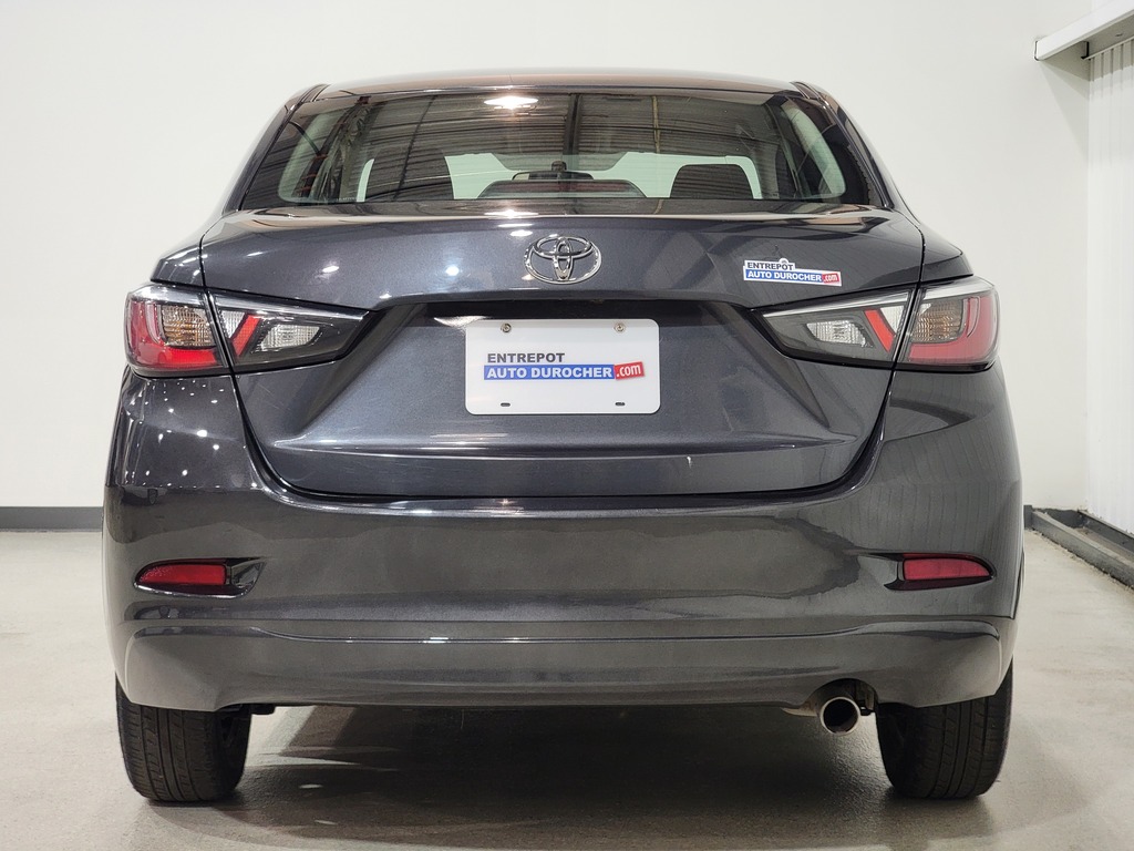 Toyota Yaris 2016