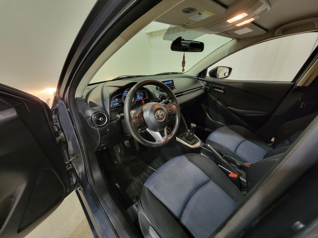 Toyota Yaris 2016